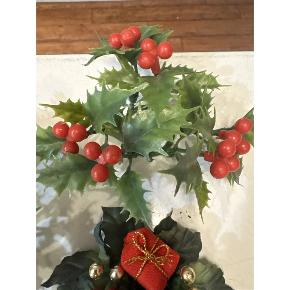 Lot 6 Vintage wreath Ring Christmas Silk & Plastic Greenery‎ Holly Berries